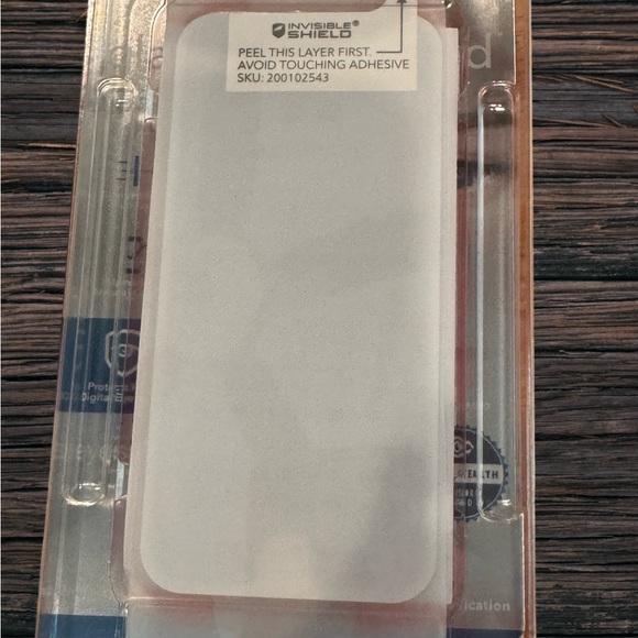 ZAGG InvisibleShield Glass+ VisionGuard for iPhone 8/7 - Picture 3 of 4